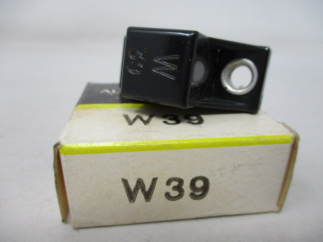 Allen Bradley via TCS W39 NSFP (BK/YL) W 39
