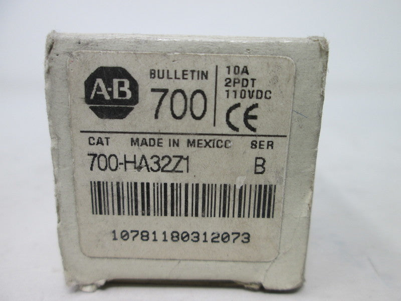 Allen Bradley via TCS 700HA32Z1 Ser. B NSFP (WH) 700 HA32Z1