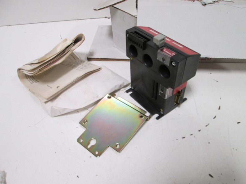 Cutler Hammer Eaton  IQ504B  NSFP ** GENUINE **  IQ5 04B
