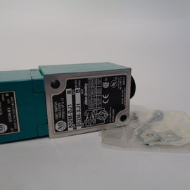 Allen Bradley via TCS 802MBJ1 Ser. B NSFP (WH) 802M BJ1