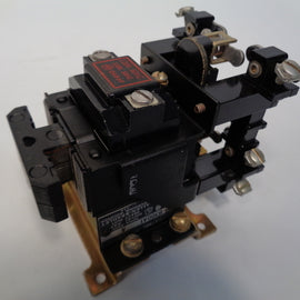 Allen Bradley via TCS 700B300A1 Ser. A NSFP (BR/YL) 700 B300A1