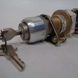 Allen Bradley via TCS 800HJP69KB7AXXX Ser. C NSFP (BK/YL) 800H JP69KB7AXXX