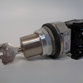 Allen Bradley via TCS 800TCH33A Ser. T NSFP (WH) 800TC H33A