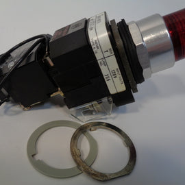 Allen Bradley via TCS 800TPBT16R Ser. T NSFP (BK/YL) 800T PBT16R