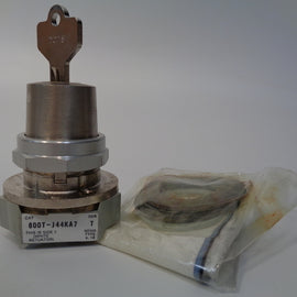 Allen Bradley via TCS 800TJ44KA7 Ser. T NSFP (WH) 800T J44KA7