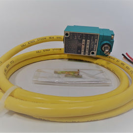 Allen Bradley via TCS 802MAMY5 Ser. B NSFP (BR/YL) 802M AMY5