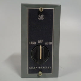 Allen Bradley via TCS 800SR3SX Ser. M NSFP (BK/YL) 800S R3SX