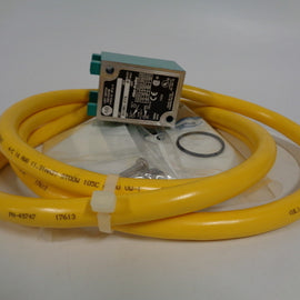 Allen Bradley via TCS 802MCXY5 Ser. B NSFP (BR/WH) 802MC XY5