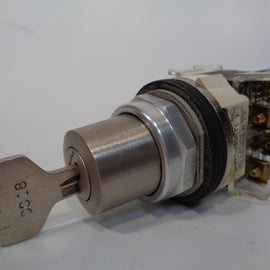 Allen Bradley via TCS 800TJ50KT1B Ser. T NSFP (WH) 800T J50KT1B