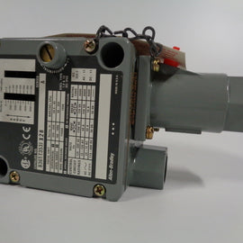 Allen Bradley via TCS 836TT353JX28 Ser. A NSFP (BR/WH) 836T T353JX28