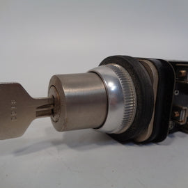 Allen Bradley via TCS 800TJ651B18 Ser. A NSFP (BK/YL) 800T J651B18