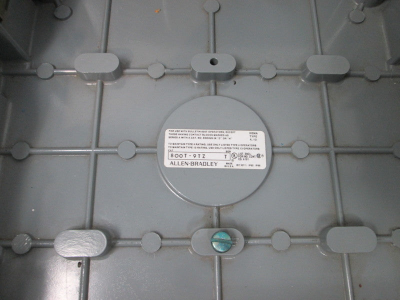 Allen Bradley via TCS 800T9TZ Ser. T NSNP 800T 9TZ