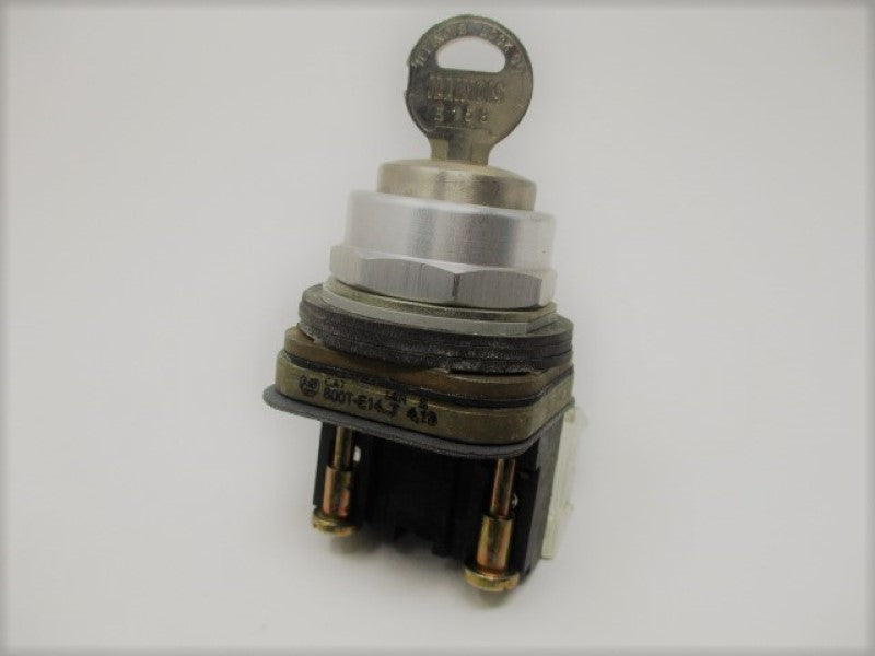 Allen Bradley via TCS 800TE14A Ser. T NSNP 800T E14A