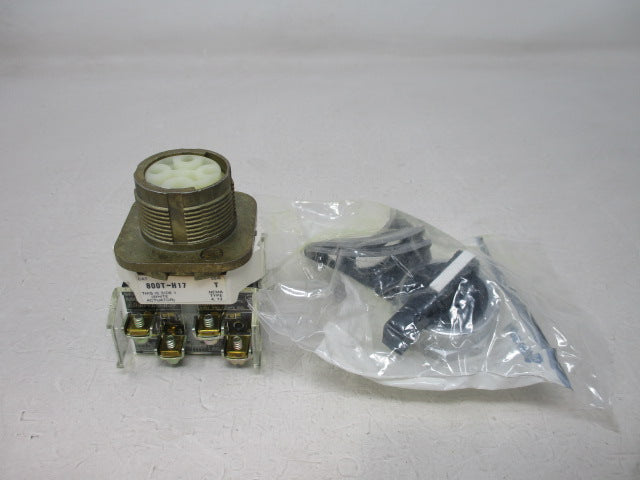 Allen Bradley via TCS 800TH17B Ser. T NSNP 800T H17B