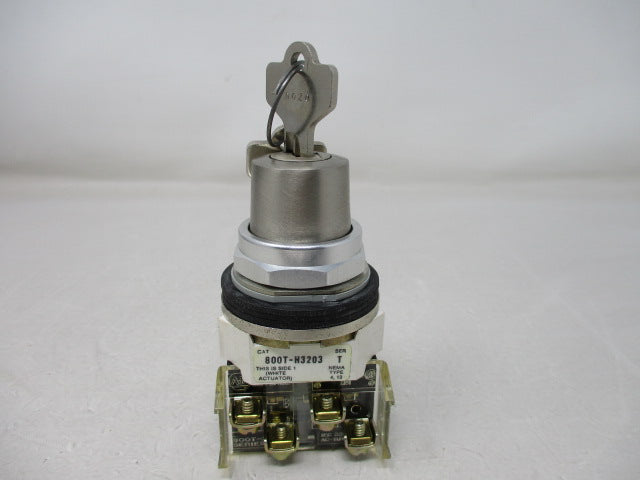 Allen Bradley via TCS 800TH3203B Ser. T NSNP 800T H3203B