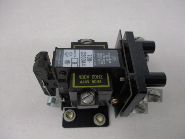 Allen Bradley via TCS 700C200A4 Ser. B NSNP 700 C200A4