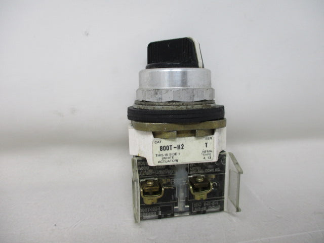 Allen Bradley via TCS 800TH2D4 Ser. T NSNP 800T H2D4