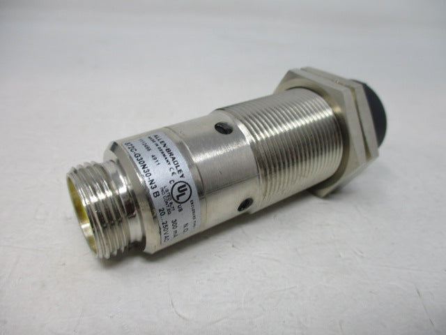 Allen Bradley via TCS 872CG30N30N3 Ser. B NSNP 872C G30N30 N3