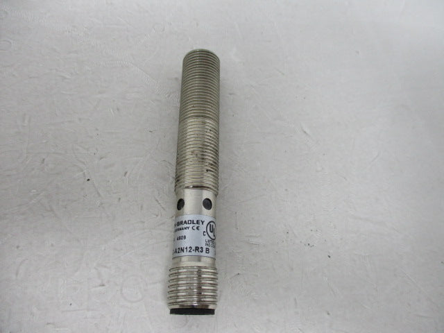 Allen Bradley via TCS 872CA2N12R3 Ser. B NSNP  872C A2N12 R3