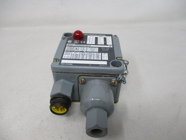 Allen Bradley via TCS 836TT253JX81X15 Ser. A NSNP