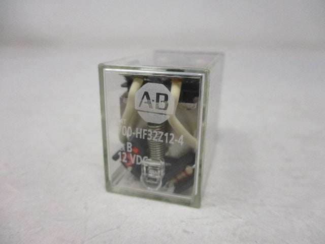 Allen Bradley via TCS 700HF32Z124 Ser. B NSNP 700 HF32Z12 4