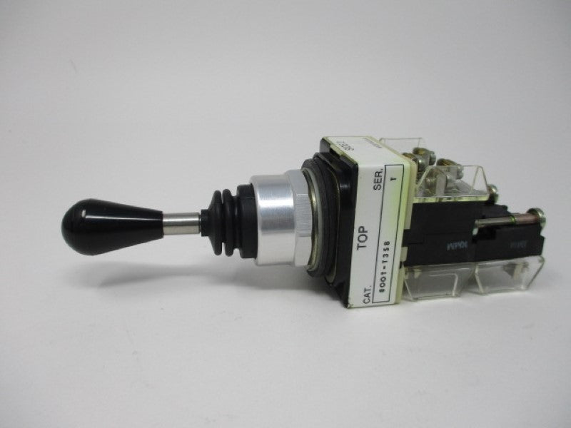 Allen Bradley via TCS 800TT3S8 Ser. T NSNP 800T T3S8