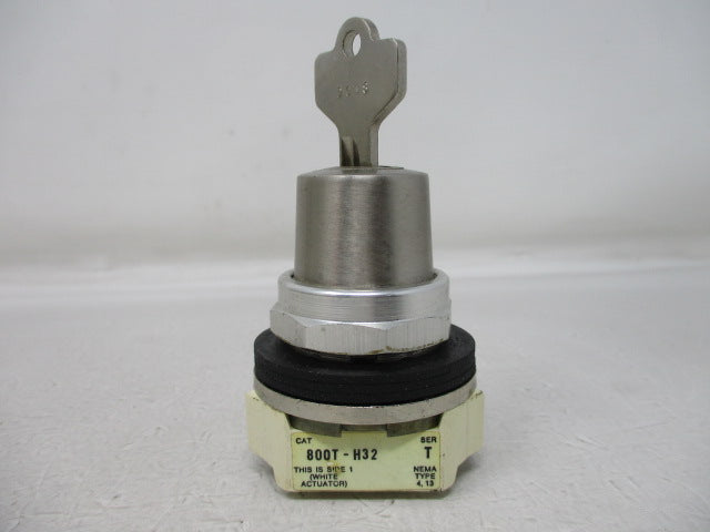 Allen Bradley via TCS 800TH32 Ser. T NSNP 800T H32