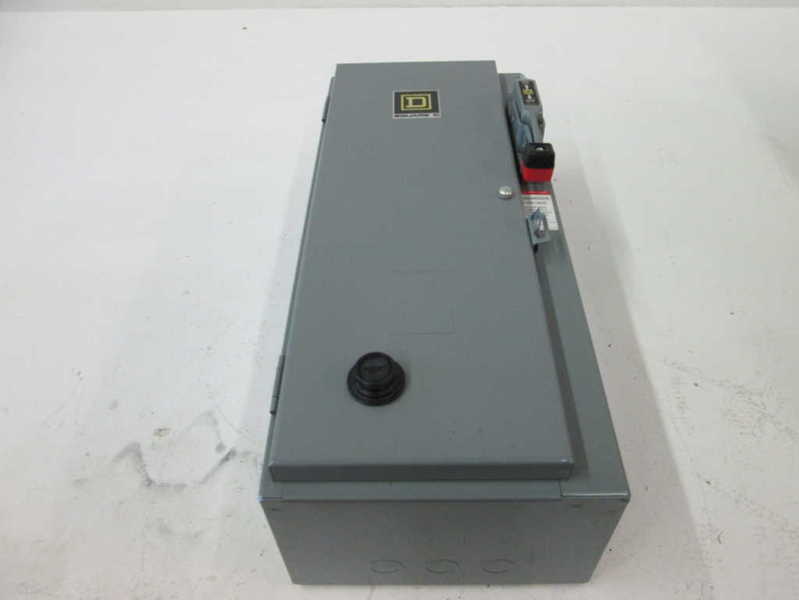 Square D 8538SCG11V02 NSFP * GENUINE * Schneider Telemecanique