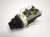 Allen Bradley via TCS 800HJR2KT7AAAX Ser. E NSFP (BK/YL) 800H JR2KT7AAAX