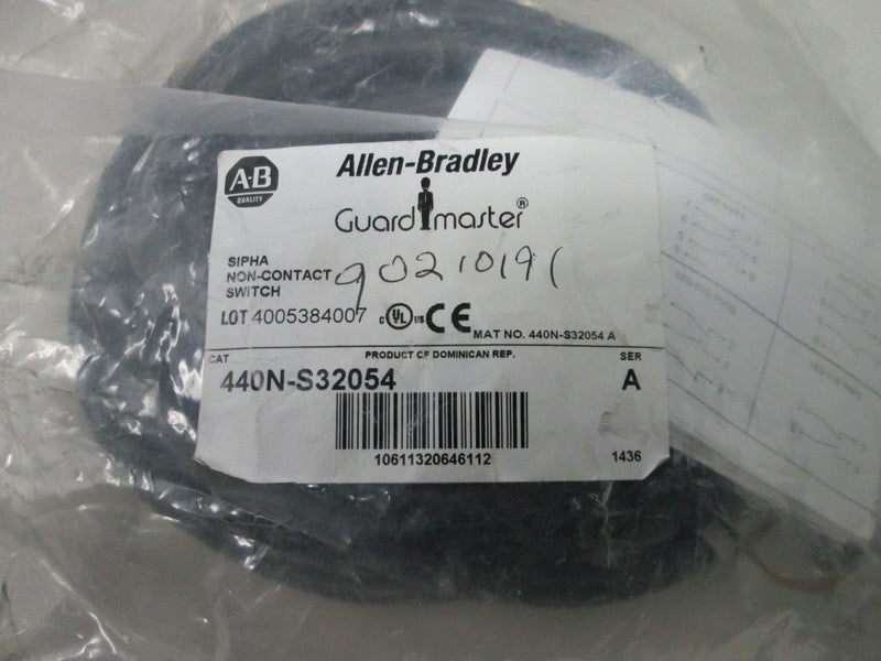 Allen Bradley via TCS 440NS32054 Ser. A NSFP 440N S32054