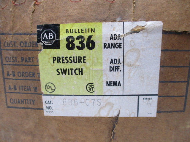 Allen Bradley via TCS 836C7S Ser. A NSFP (BR/YL) 836 C7S