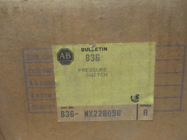 Allen Bradley via TCS 836NX228096 Ser. A NSFP (BR/YL) 836 NX228096